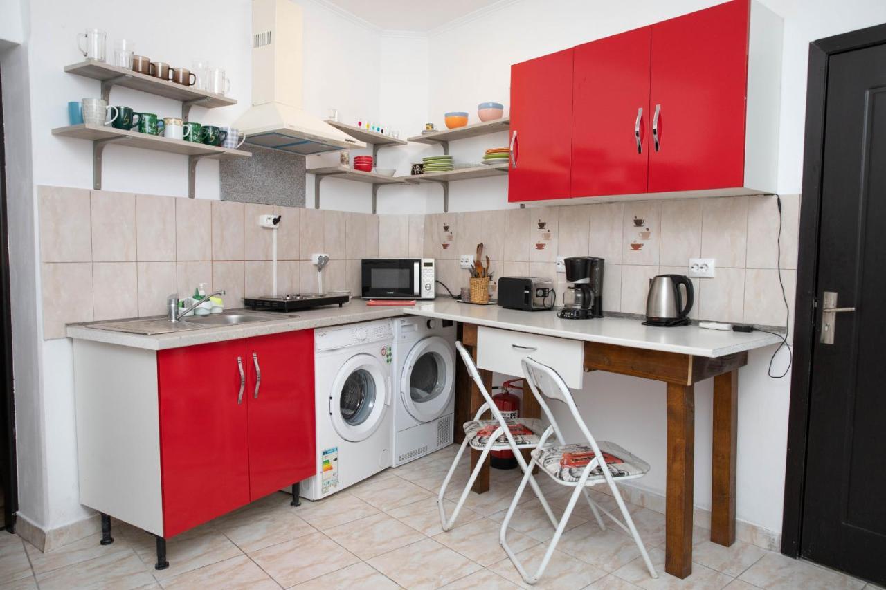 Cosy Apartment In City Centre Oradea Eksteriør bilde