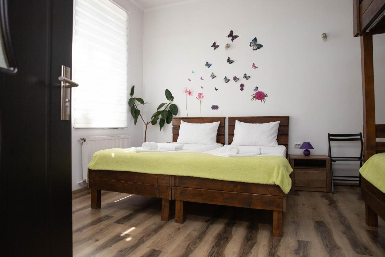 Cosy Apartment In City Centre Oradea Eksteriør bilde